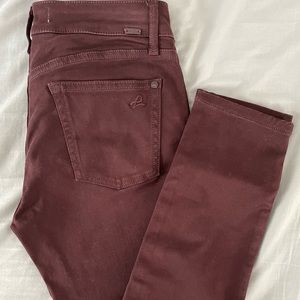 New With Tags DL1961 Ripped Burgundy Stretch Jeans, size 28
